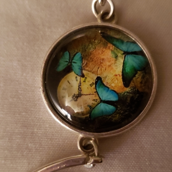 Timeless Butterfly Set - Picture 2 of 6